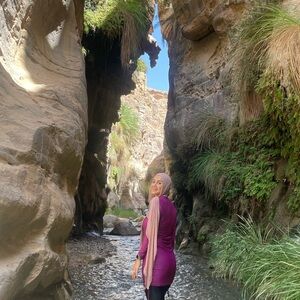 Meet your Posher, Nesrin